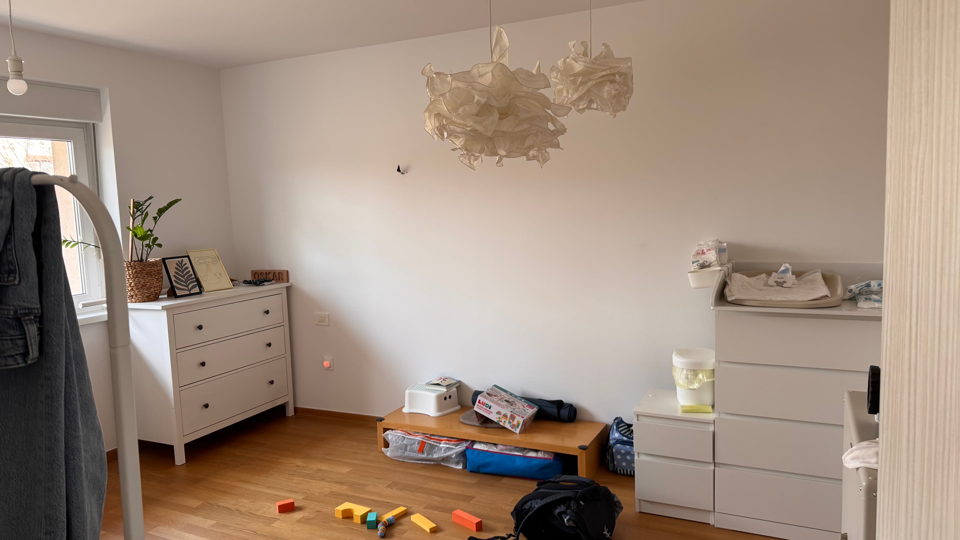 Before – room photo before VibeMyFlat redesign